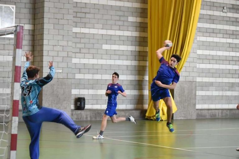 Primera derrota de la temporada del cadete en un partido igualado