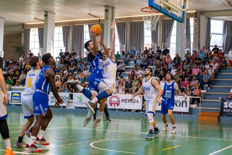 Vive el mejor baloncesto en Mérida